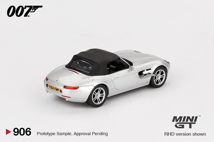 Mini GT BMW Z8 the world is not enough 1:64 scale model car