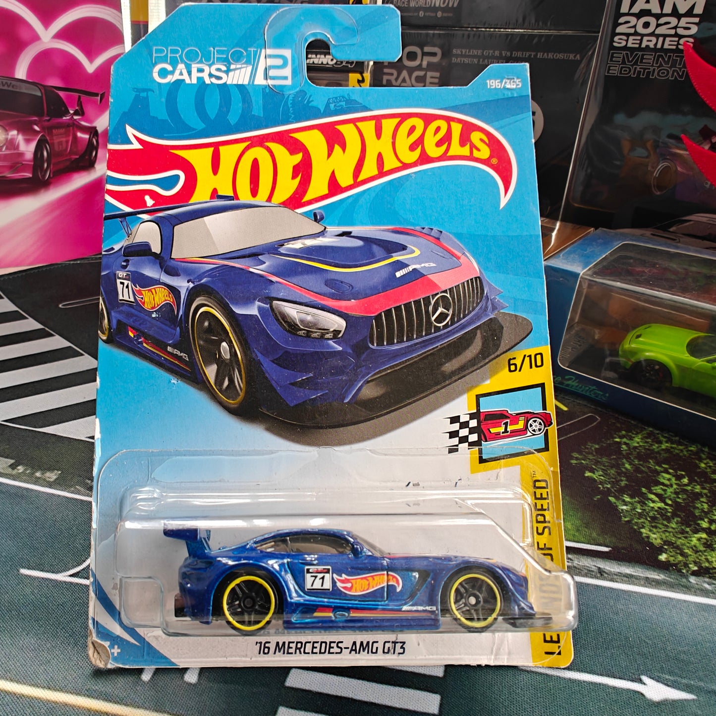 16 MERCEDES-AMG GT3