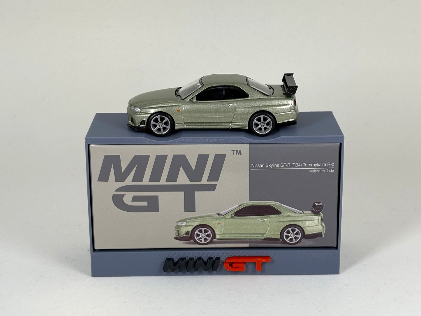 MiniGT 1:64 Box Display & Car Stand