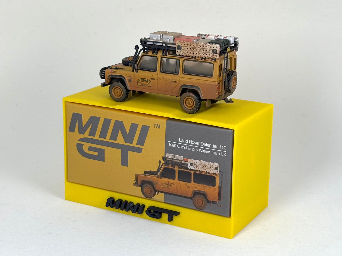 MiniGT 1:64 Box Display & Car Stand